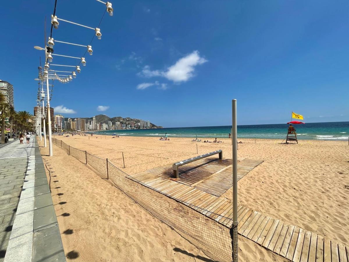 Hôtel Mar Benidorm Extérieur photo